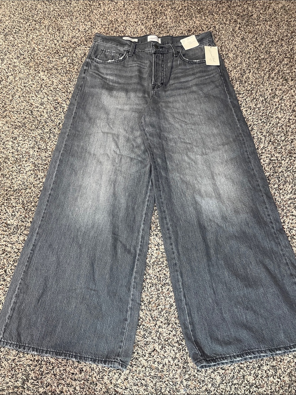 Universal Thread Baggy Wide-Leg Mid Rise Jeans in Washed Black Size 12 | NWT - Picture 2 of 12